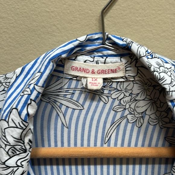 Grand & Greene Striped Flower Button Down Metal ball Detail - Picture 4 of 5